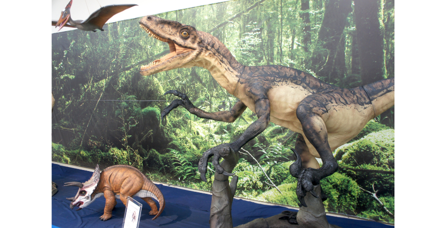 恐竜キッズ必見！インターパーク店で開催中の"飛び出す3D恐竜展"に行ってみました！！