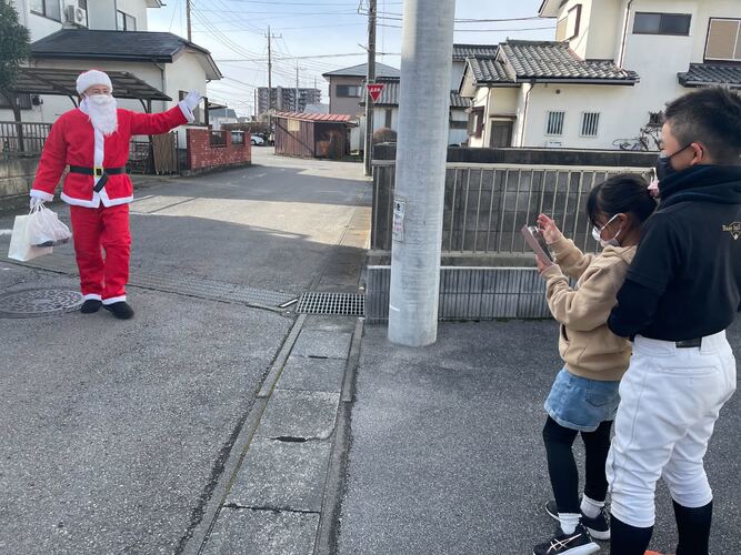 最前線！密着サンタさん24時〜プレゼントを届けてくれてありがとう〜