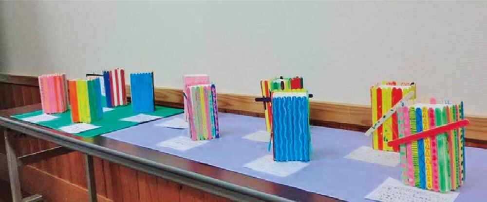 伸びゆく子どもたちの作品展