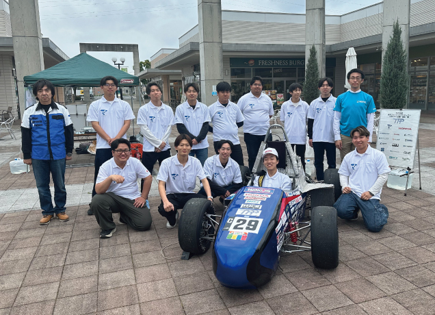 〈帝京フォーミュラプロジェクト〉フォーミュラカー展示・乗車体験会