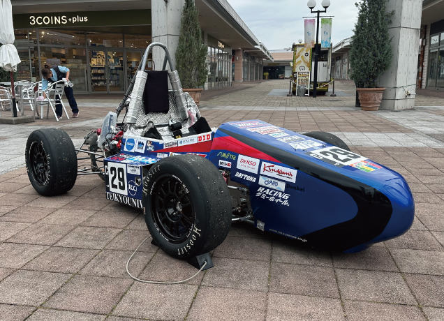 〈帝京フォーミュラプロジェクト〉フォーミュラカー展示・乗車体験会