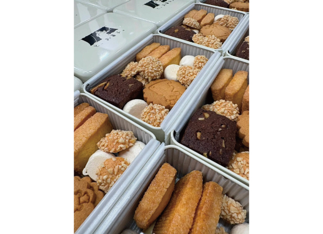 PREMIUM MARKET